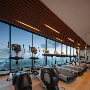 Fitness centrum a/nebo fitness zařízení v ubytování Entire Condo in Central City