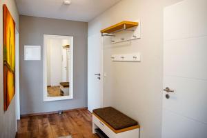 Et badeværelse på FeWo Siebenstern + 20 billeder