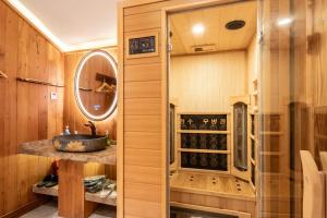 Cucina o angolo cottura di Pillow Window & Listen to Rain Hostel Museum Branch Pingjiang Road, Suzhou