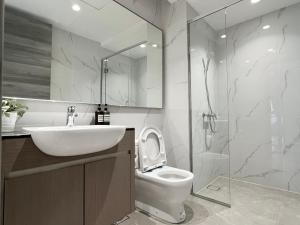 Residensi Agile Delima by Times 8 tesisinde bir banyo