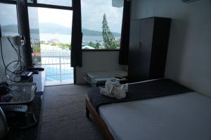 Ocean View客房内的一张或多张床位