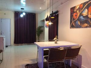 Gambar di galeri bagi The Royal Nest DPI, Kahilipara di Guwahati +18 gambar