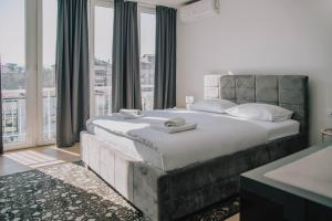 Кровать или кровати в номере Engadin Newly designed 1BDR