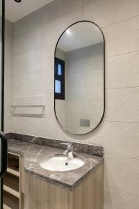 Et badeværelse på The Grand Oasis Villa