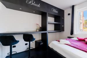 Φωτογραφία από το άλμπουμ του Suite Black and White στο Οτράντο