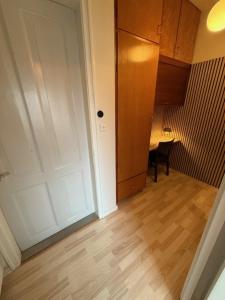 Fotografie z fotogalerie ubytování Folsted - Værelse 104 med eget badeværelse og fri parkering v destinaci Bindslev + 11 fotografií
