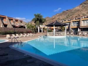 En generel udsigt til bjerge eller udsigt til bjerge taget fra lejligheden