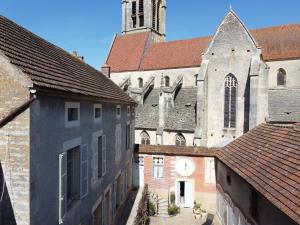 Fotografie z fotogalerie ubytování LE TABELLION v destinaci Noyers-sur-Serein