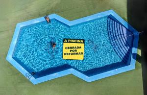 The swimming pool at or close to Apartamentos Teneguia