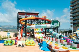 Bazén v ubytování Hotel Magic Sports 4 nebo v jeho okolí