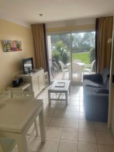 Et opholdsområde på Appartement T2 plein sud aux Sables d'Olonne