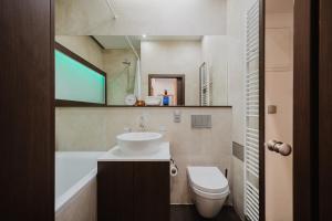 Uma casa de banho em Prague Days - Stylish Apartment - Netflix - Hip District