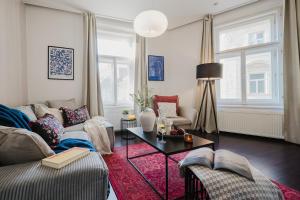 Uma área de estar em Prague Days - Stylish Apartment - Netflix - Hip District