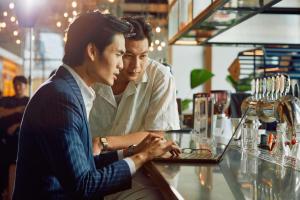 Imagen de la galería de Wink Hotel Hai Phong - 24hrs Stay & Rooftop Pool Bar, en Hai Phong 46 fotos más