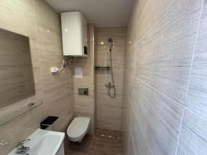 Koupelna v ubytování ApartamentsByMatyrafa-XI + 14 fotografií