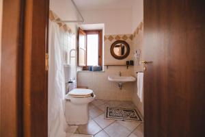 Kupatilo u objektu Casa vacanze Torrerusso +35 fotografija