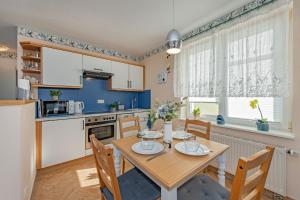 Η κουζίνα ή μικρή κουζίνα στο Dünenresidenz 16 - Wohnung Leni