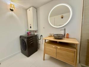 Φωτογραφία από το άλμπουμ του Pyla sur mer appartement terrasse a 100m de la plage σε La Teste-de-Buch +16 φωτογραφίες