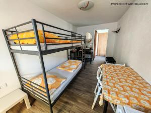 Postel nebo postele na pokoji v ubytování Apartment and room Anica