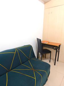 Un lugar para sentarse en Sea Residences - Jan 0976-206-7884