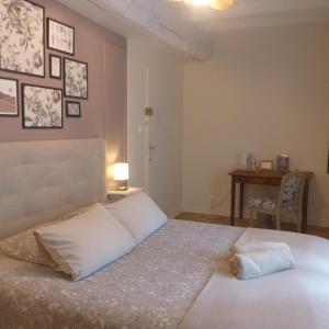 Posteľ alebo postele v izbe v ubytovaní Maison d'hôtes KerCalow, Chambres d'hôtes