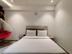 Gallery image of Hotel blue shine in Noida