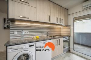 Kuchyň nebo kuchyňský kout v ubytování #296 Praia da Rocha by Home Holidays