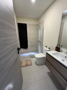 Ένα μπάνιο στο cozy apartment