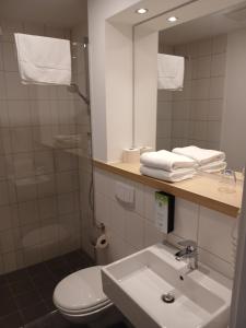 Koupelna v ubytování Hotel am Kieler Schloss by Première Classe