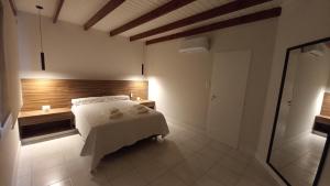 HOME UNO ESPE a 2 cuadras de peatonal客房内的一张或多张床位