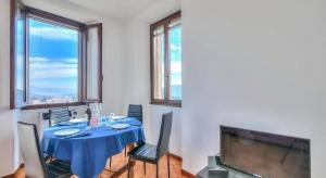 Imagine din galeria proprietății Esclusiva Vista Lago con Piscina e Parcheggio -Salò- în Roe +11 fotografii