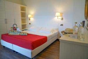 Postel nebo postele na pokoji v ubytování Hotel Imperial Beach - Dada Hotels