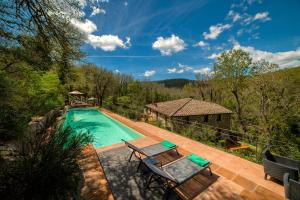 Bazén v ubytování Ultimo Mulino Country Hotel nebo v jeho okolí
