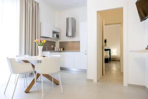 ADAMAS apartment , rooms and suite的厨房或小厨房