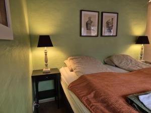 Beautiful Guestroom to rent with a mountain view客房内的一张或多张床位