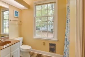 Bagno di Cottage with Deck and Pool Access about 6 Mi to Beach