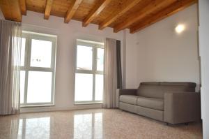 Posezení v ubytování Palazzo Maggiore Suite B
