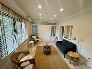 Posezení v ubytování Attalos Suites Hotel