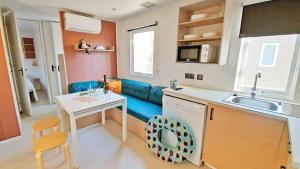 Kuchyň nebo kuchyňský kout v ubytování Camping 3 étoiles - ccbaf0c