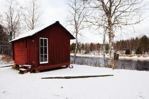 Lägenhet med utsikt till älven semasa musim sejuk