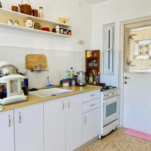 Dapur atau dapur kecil di חדר בדירה במצפה רמון