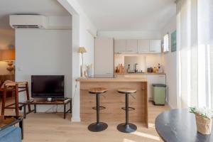 Nhà bếp/bếp nhỏ tại Chez Françoise Fr - Spacieux appartement vue imprenable avec ascenseur