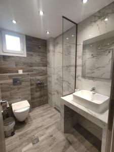 Ένα μπάνιο στο cozy seaside studio Konstantinidis +9 φωτογραφίες