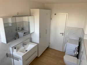 Bilik mandi di Verweilen im Dreiländereck