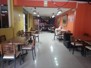 Restoran atau tempat lain untuk makan di Hotel Perú Hosting - Piura