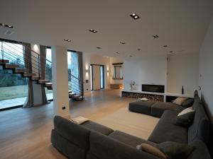 Posezení v ubytování Top Hill Cottage