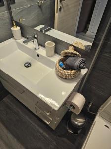 Ένα μπάνιο στο TRISAP Luxury Suites R Suite +12 φωτογραφίες