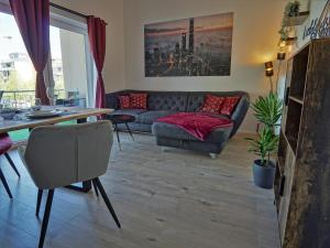 Χώρος καθιστικού στο Hogulu - 3 - RAUM - App 26 mit Balkon in der Nähe der Jahrtausendbrücke