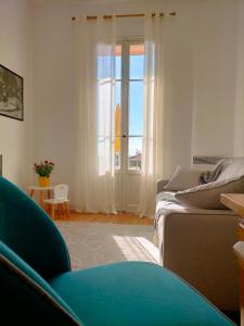 Posezení v ubytování L'Essentiel à Nice + 12 fotografií