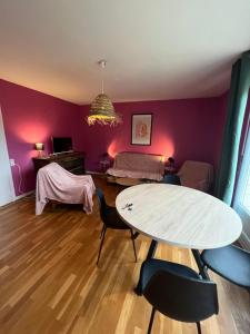 Fotografie z fotogalerie ubytování Loft calme sur la rivière avec parking v destinaci Lisieux